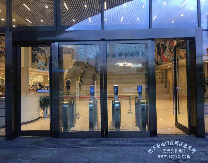 包边玻璃香蕉视频APP官网下载
